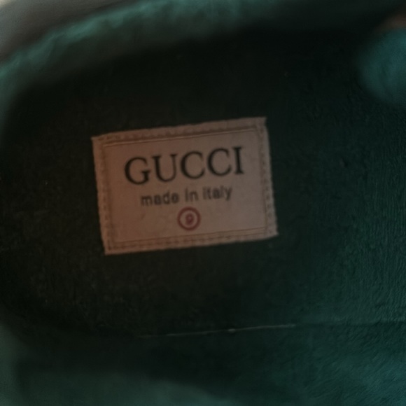 GUCCI’S - Picture 2 of 2